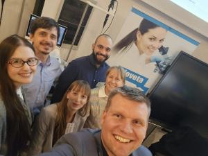 MVDr. Miloš Vávra, Ph.D. yönetimindeki endoskopik kurslar 2025 yılında başarıyla tamamlandı
